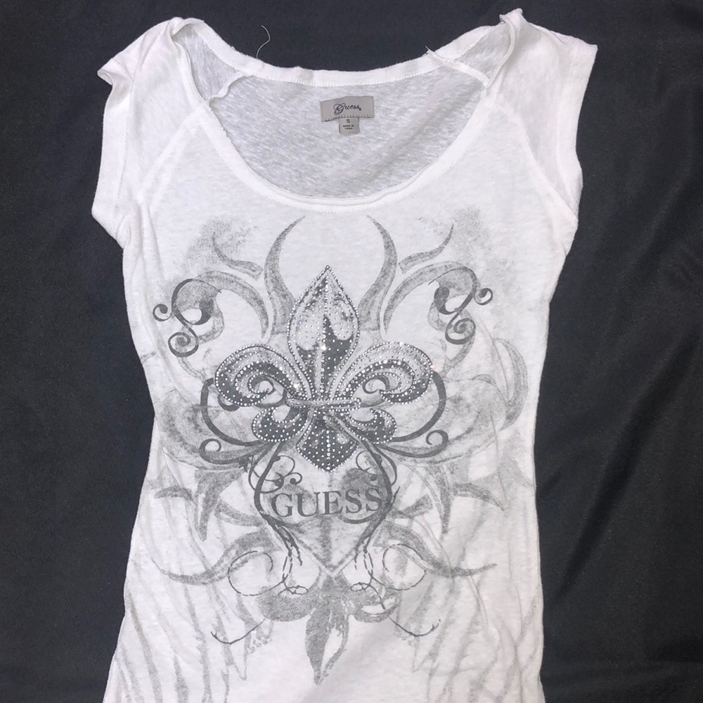 Guess tshirt